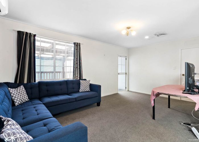  at 2/307 Weymouth Road, Weymouth, Auckland
