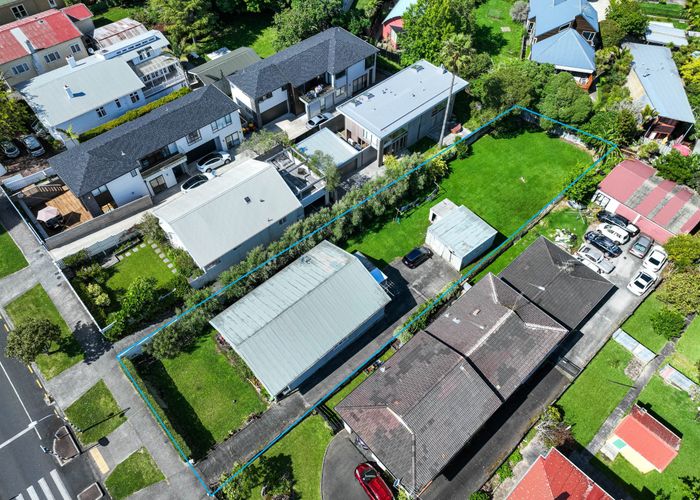  at 52 Garnet Road, Westmere, Auckland