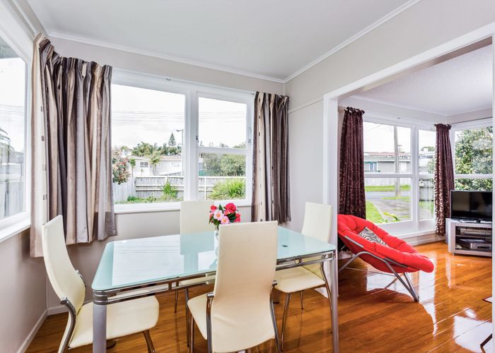  at 2 Claridge Rd, Glen Eden, Waitakere City, Auckland