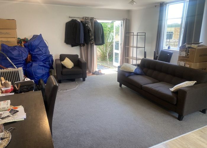  at 20 Taipari Road, Te Atatu Peninsula, Auckland