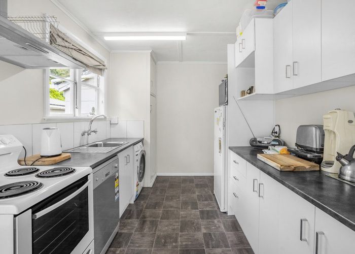  at 200 Waddington Drive, Naenae, Lower Hutt, Wellington