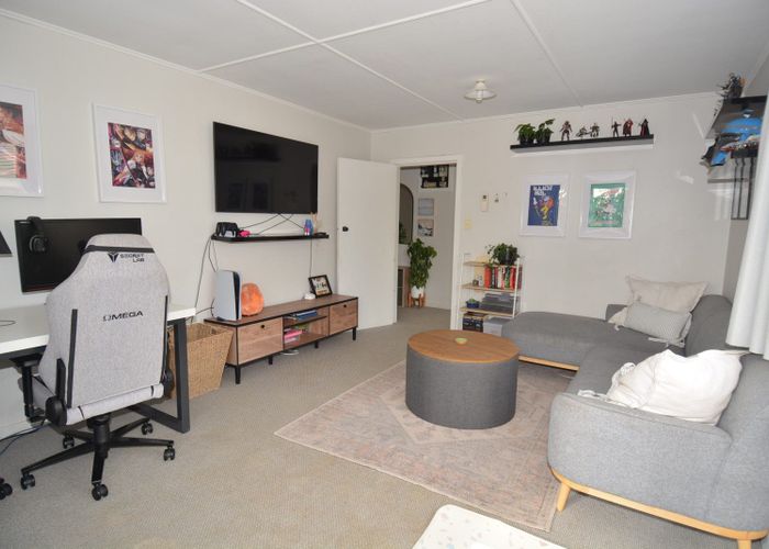  at 33 Lithgow Place East, Glengarry, Invercargill