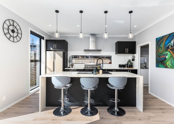  at 28 Queen Charlotte Drive, Aotea, Porirua, Wellington