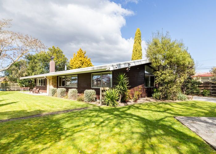  at 4 Ormond Road, Twyford