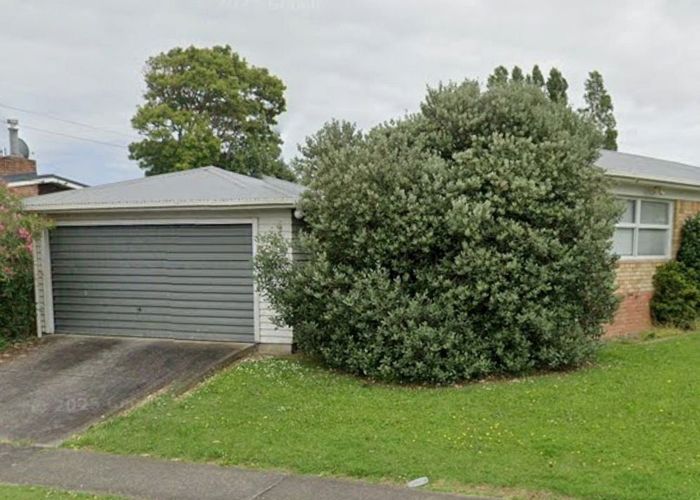  at 2 Pandora Place, Pakuranga, Manukau City, Auckland