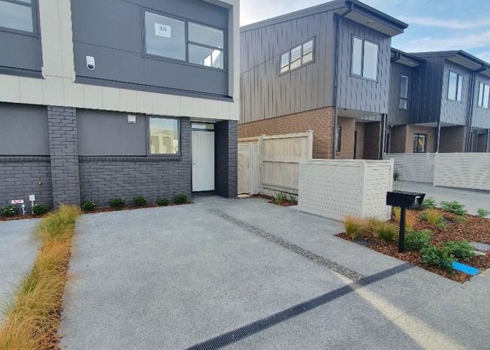  at 9 Orona Place, Takanini, Papakura, Auckland
