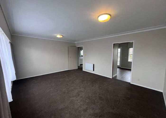  at 2/8 Counsel Terrace, Mount Albert, Auckland City, Auckland