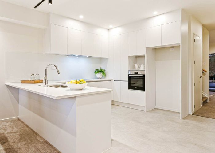  at 11 Ki Roto Way, Flat Bush, Auckland