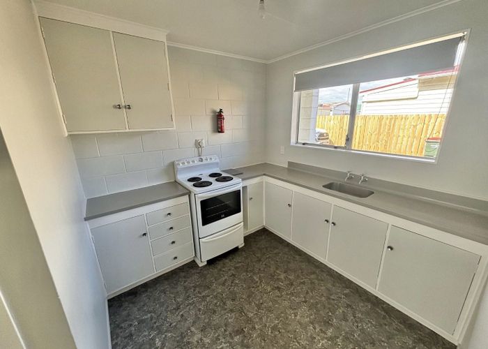  at 2/46 Awamutu Grove, Waiwhetu, Lower Hutt, Wellington