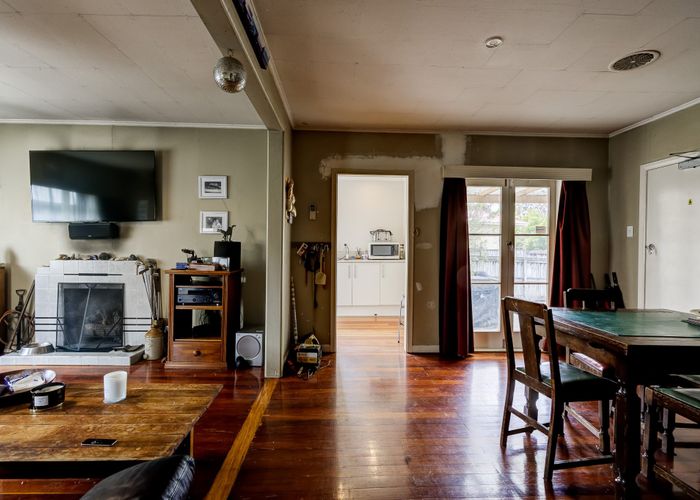  at 35 Lake Crescent, Hamilton Lake, Hamilton, Waikato