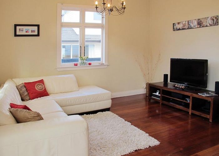  at 10 Kowhatu Road, One Tree Hill, Auckland