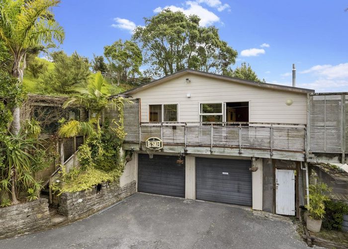  at 76 Coulter Road, Henderson Valley, Auckland