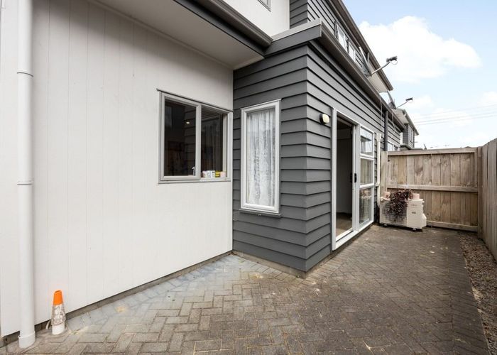  at 12D Cameron Road, Hamilton East, Hamilton