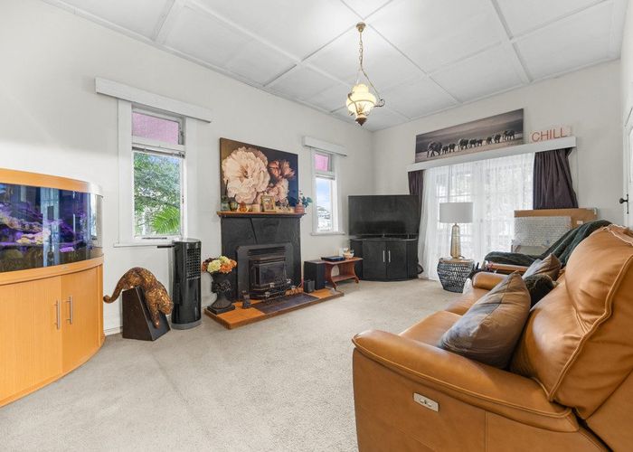  at 14 Mcleod Road, Henderson, Waitakere City, Auckland