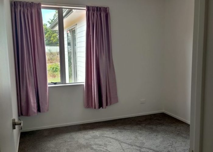  at 4 Han Court, Glen Eden, Waitakere City, Auckland