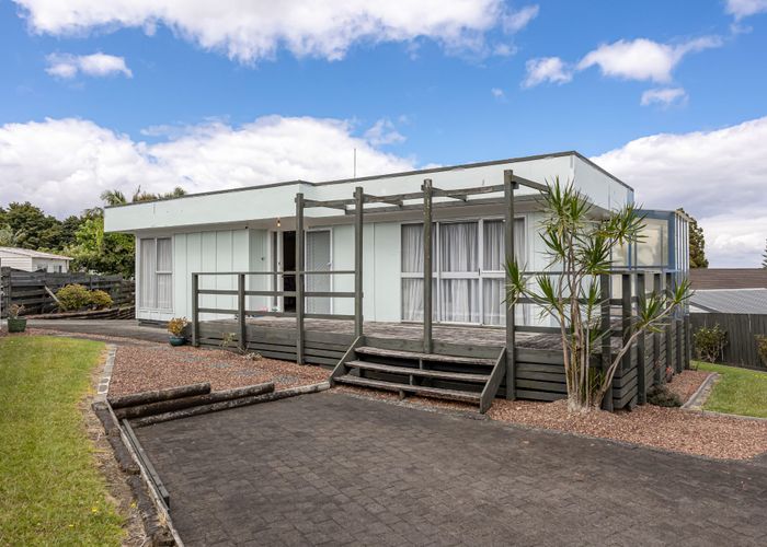  at 139 Everglade Drive, Totara Heights, Auckland
