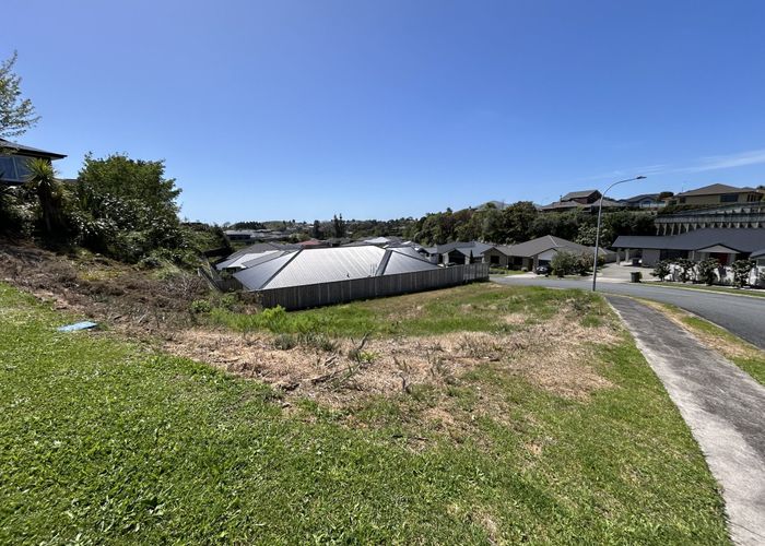  at 1 Frederick Place, Whalers Gate, New Plymouth, Taranaki