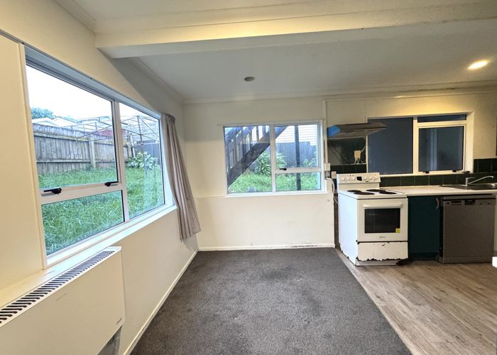  at 2/70 Pah Road, Papatoetoe, Manukau City, Auckland