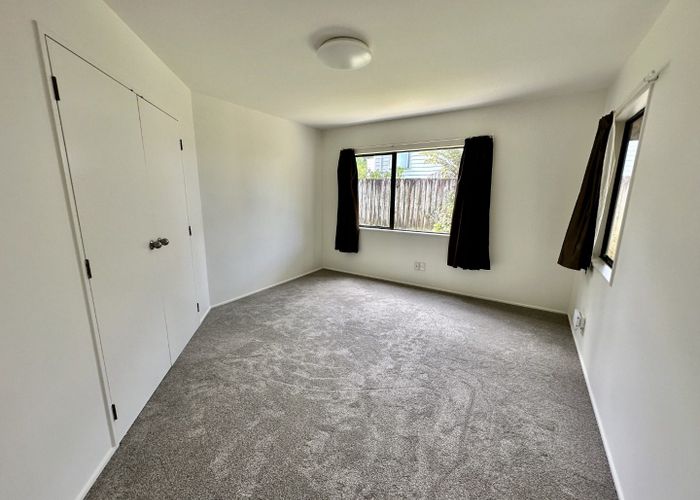  at 2/45 Deep Creek Road, Waiake, North Shore City, Auckland