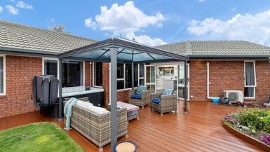 at 41 Broadhaven Avenue, Parklands, Christchurch