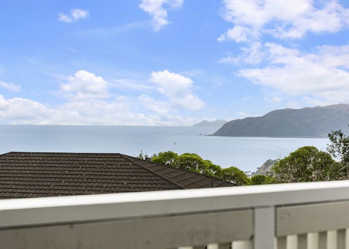  at 32 Hiwi Crescent, Titahi Bay, Porirua