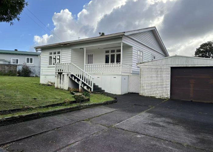  at 11 Miro Street, New Lynn, Waitakere City, Auckland