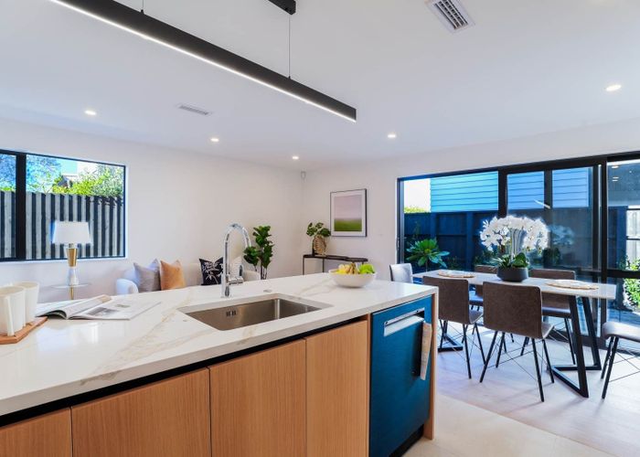  at 71A Seaview Road, Castor Bay, Auckland