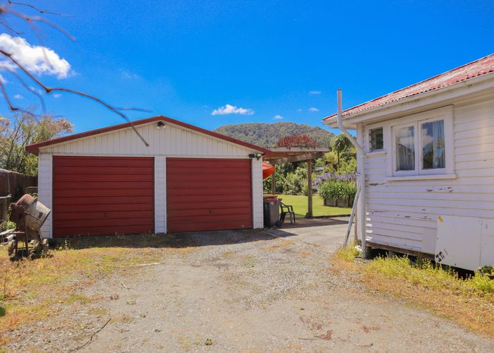  at 13 Ohau Street, Dobson, Greymouth