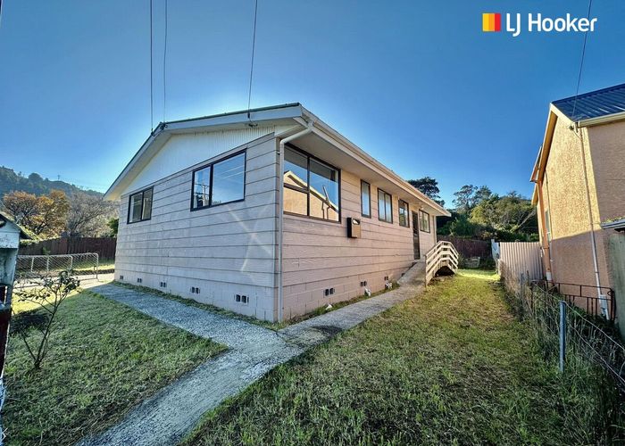  at 33 Wickliffe Terrace, Port Chalmers, Dunedin
