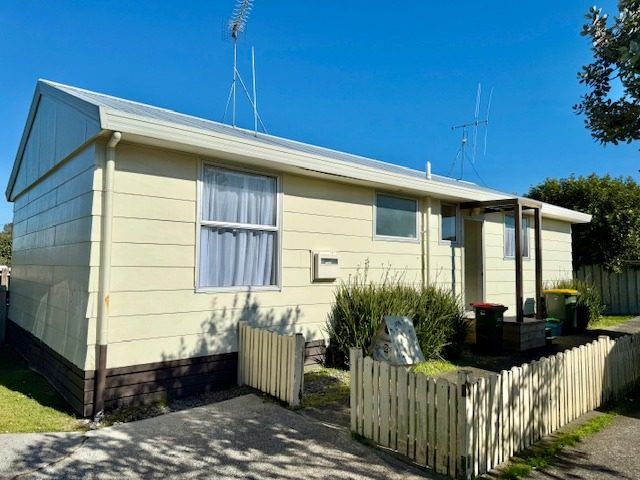 at 2 Harold Lane, Dinsdale, Hamilton, Waikato