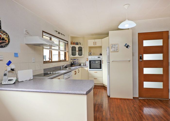  at 3 Yarmouth Road, Flaxmere, Hastings