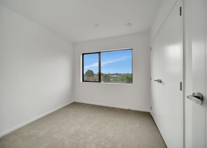  at 723B Massey Road, Mangere, Manukau City, Auckland