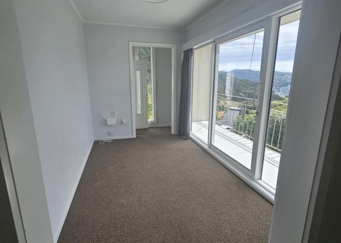  at 43 Palliser Road, Roseneath, Wellington, Wellington
