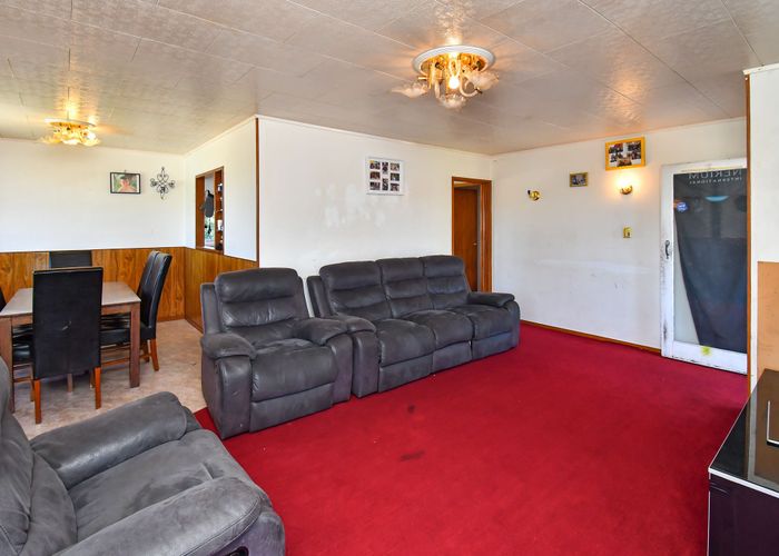  at 50 Ferndown Avenue, Papatoetoe, Auckland