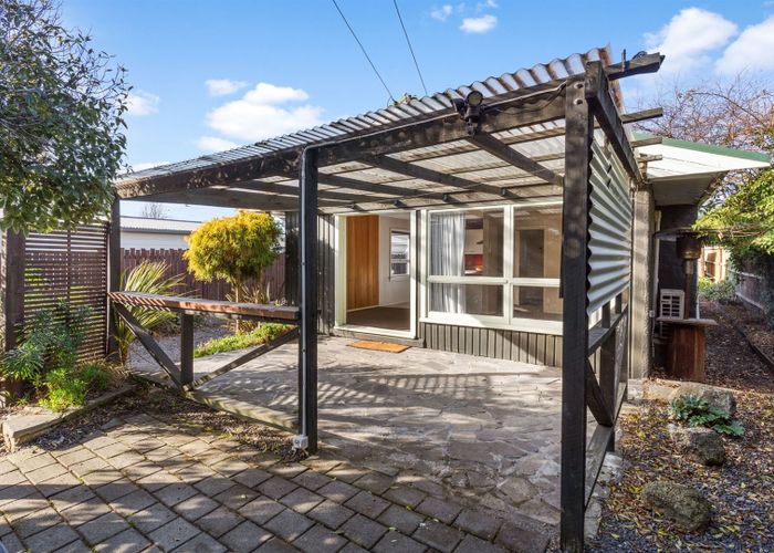  at 3 Inwoods Road, Parklands, Christchurch