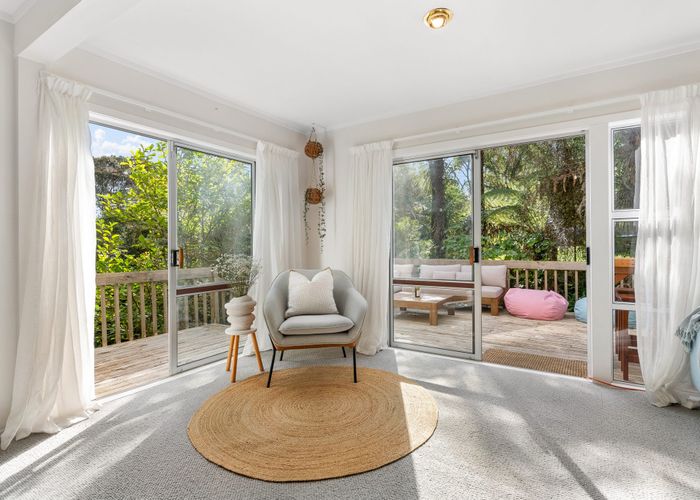 at 10 Rosecamp Road, Beach Haven, North Shore City, Auckland