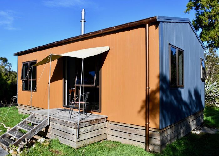  at 64 Eco Place, Little Wanganui