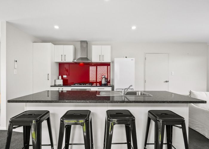 at 27 Kotuku Crescent, Takanini