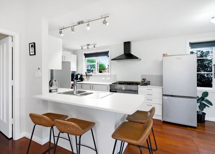  at 1/6 Cornwall Street, Brooklands, New Plymouth, Taranaki
