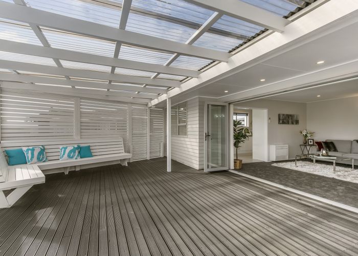  at 3 Roell Place, Mangere East, Auckland