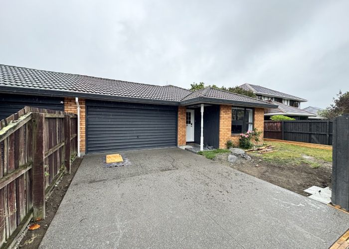  at 1/42 Briarmont, Avondale, Christchurch City, Canterbury