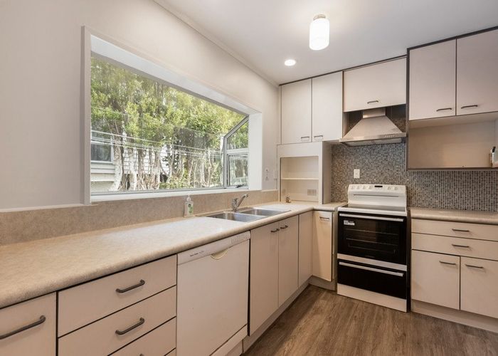  at 14 Glen Alton Avenue, Paparangi, Wellington, Wellington