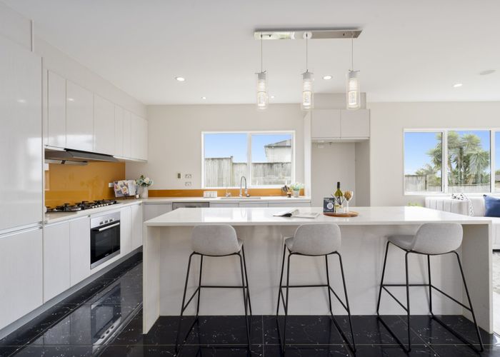  at 79 San Valentino Drive, Henderson, Waitakere City, Auckland