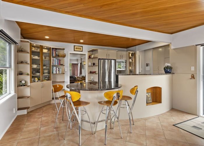 Free property data for 30 Deuxberry Avenue, Northcote, Auckland homes