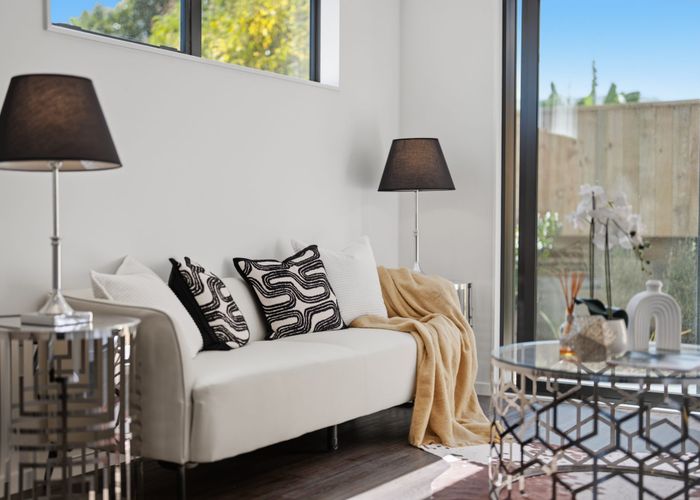  at 6&8  Embassy Place, Glenfield, North Shore City, Auckland