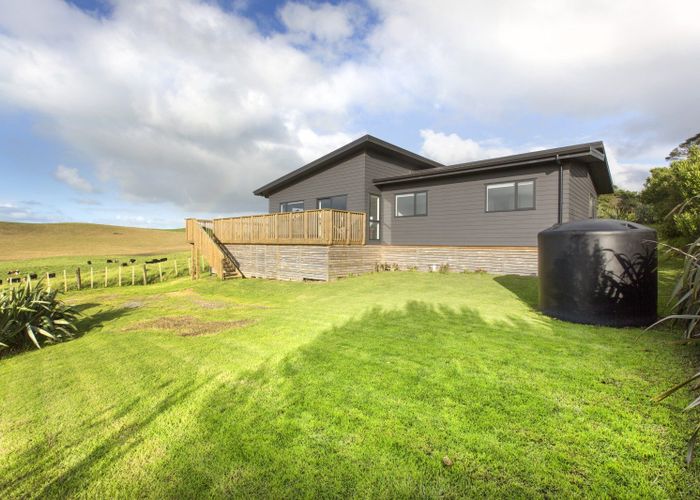  at 4 Gillespie Drive, Baylys Beach, Kaipara, Northland