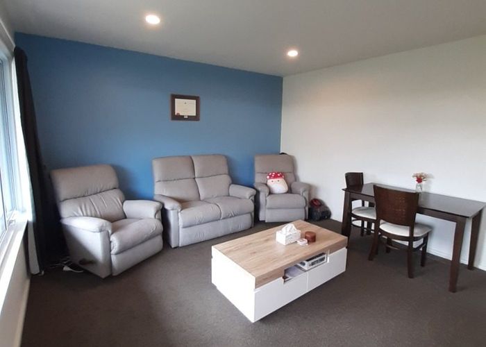  at 2/7a Curletts Road, Upper Riccarton, Christchurch City, Canterbury