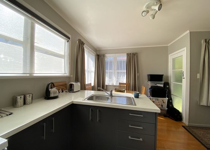  at 33a Aurora Terrace, Hillcrest, Hamilton, Waikato