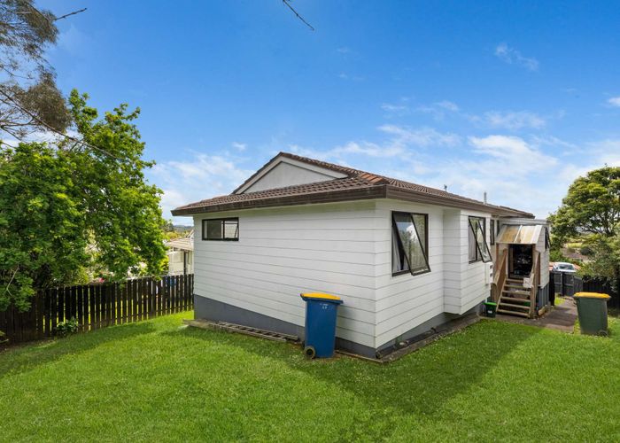  at 33 Danube Lane, Glen Eden, Auckland