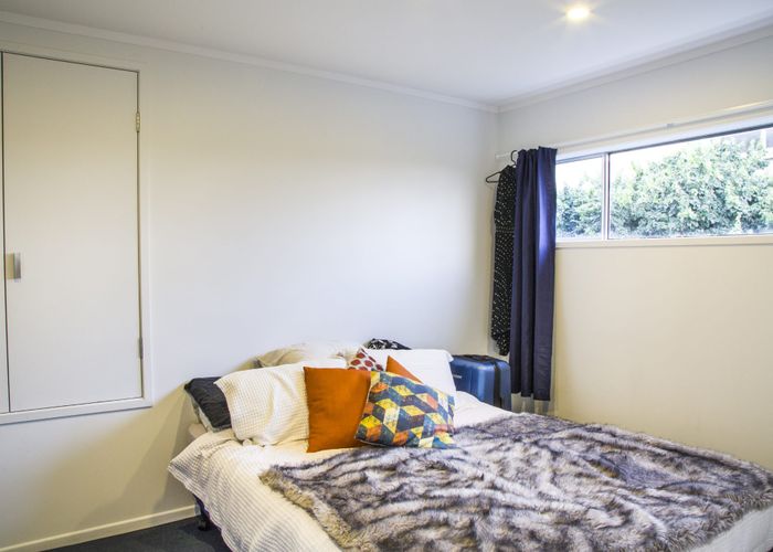  at 76B Manuka Road, Glenfield, North Shore City, Auckland